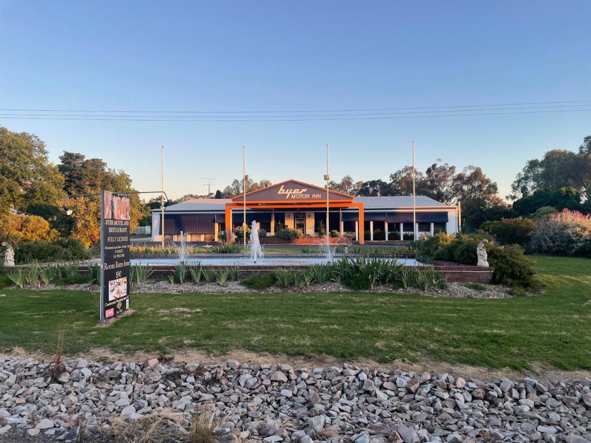 Byer Fountain Motor Inn Holbrook Exterior photo