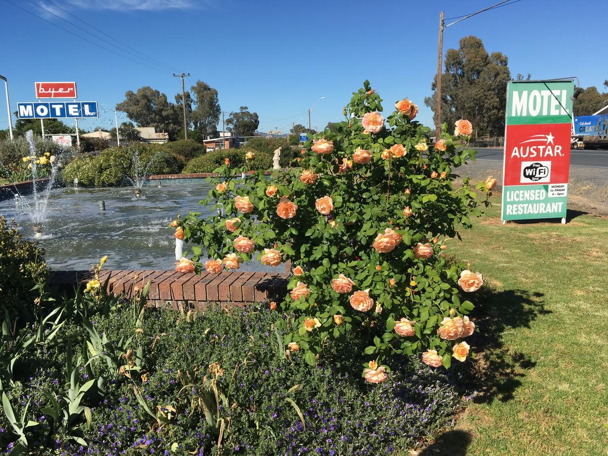 Byer Fountain Motor Inn Holbrook Exterior photo